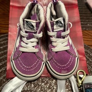 Vans off the wall, toddler size 4 sneakers, purple